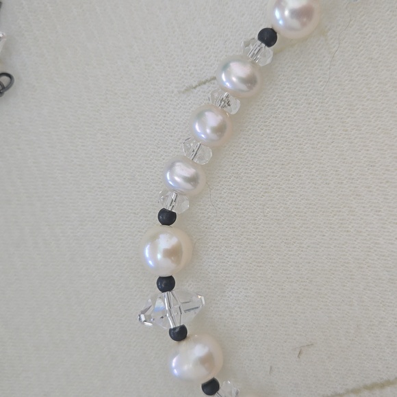 Delmar Freshwater Pearl Necklace and Earring Set - Picture 4 of 4